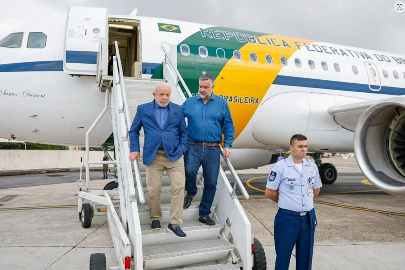 Avião presidencial de Lula enfrenta problema técnico e realiza pouso de emergência no México
